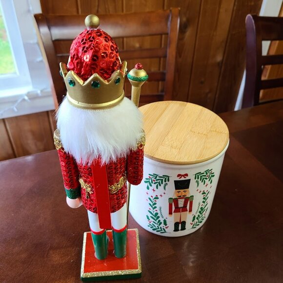 Christmas Nutcracker Soldier Wooden Statue Holiday Decor Decoration Red Green - Picture 10 of 12